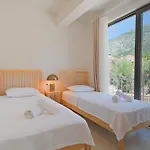 빌라 Ion Indoor Heated Pool, Sauna, Jacuzzi, Underfloor Heating System *