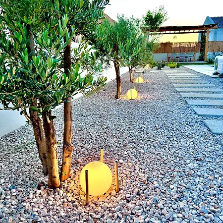Ion Indoor Heated Pool, Sauna, Jacuzzi, Underfloor Heating System ヴィラ *